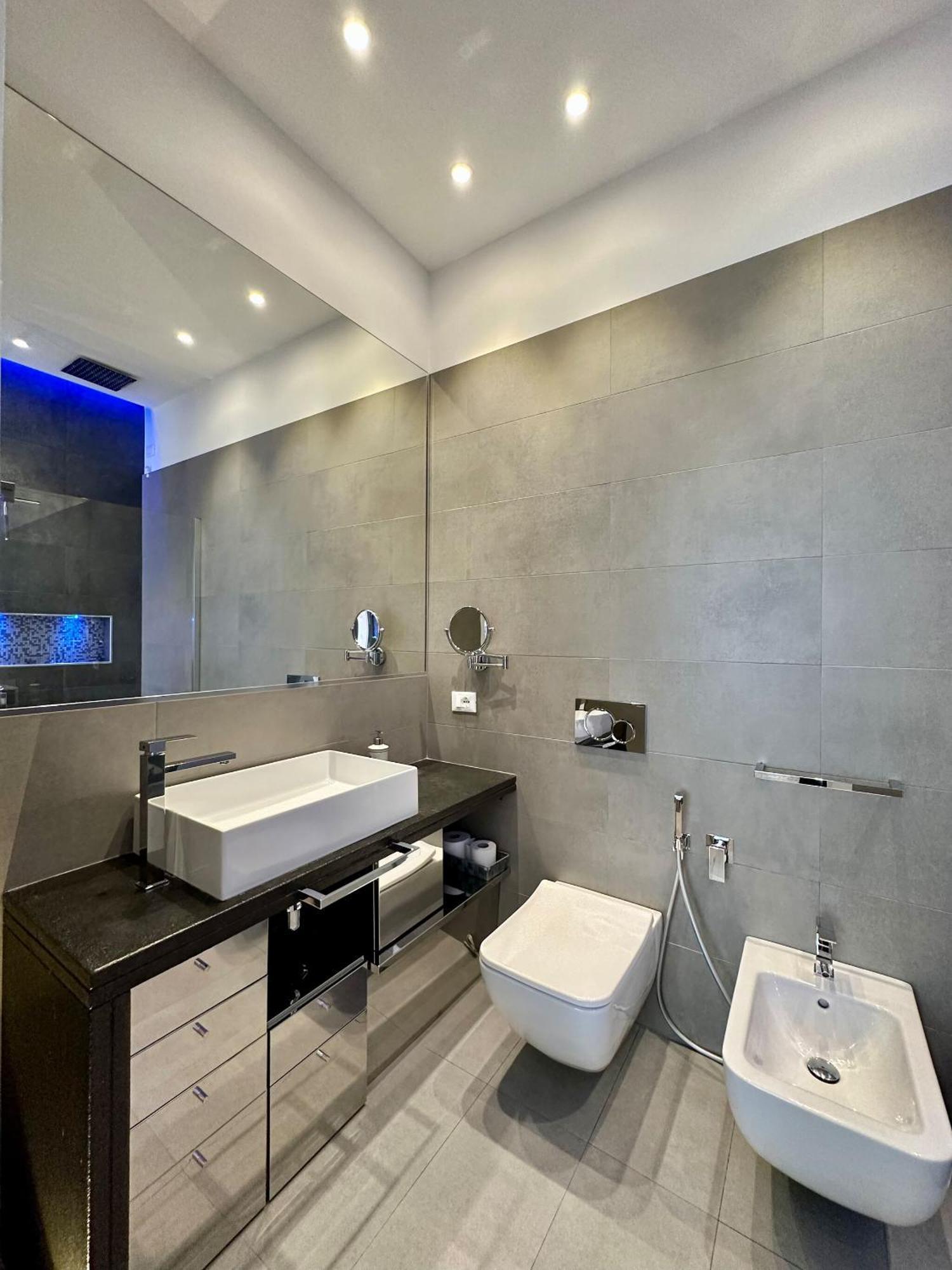 فيلا Spacious House In The Heart Of Cagliari With Terrace المظهر الخارجي الصورة
